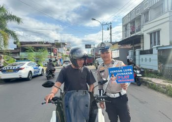 Ditlantas Polda Sulbar Lakukan Penling di Mamuju, Berikan Edukasi Keselamatan Berlalu Lintas