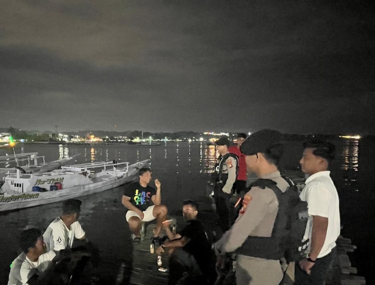 Satuan Samapta Polres Majene Intensifkan Patroli Dialogis Malam Hari Cegah Kriminalitas Jalanan dan Premanisme