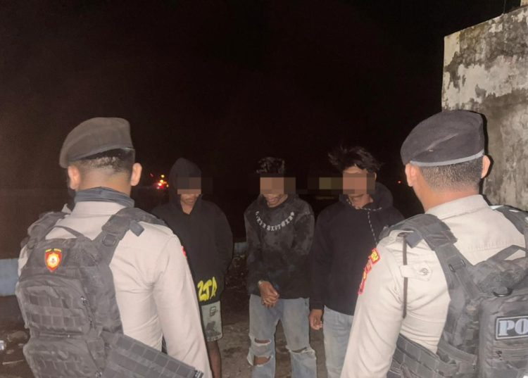 Jaga Kamtibmas, Satuan Samapta Polres Majene Gelar Patroli Malam di Wilayah Baurung dan Pantai Barane