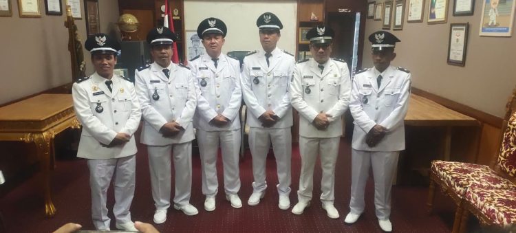 6 Kepala Desa di Majene Dikukuhkan, Wabup: Perjelas Pembagian Tugas