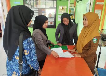 Pastikan Hak Pilih Terjaga, Bawaslu Parepare Turun Lapangan Lakukan Uji Petik Data Pemilih