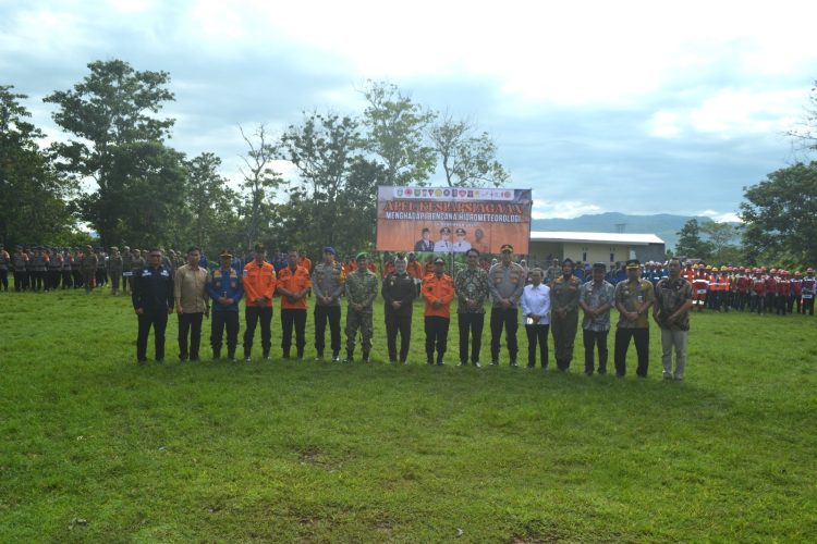 Perkuat Sinergi TNI dan Pemkot, Dandim 1405/Parepare Hadiri Apel Siaga Bencana Hidrometeorologi di Kota Parepare