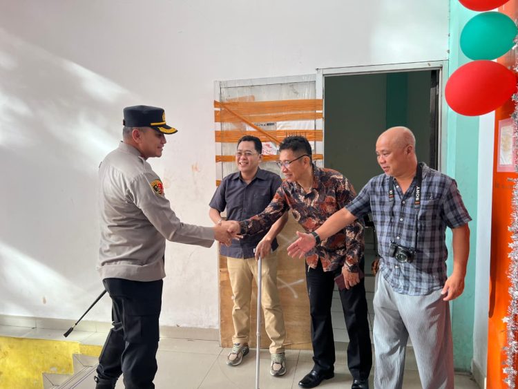 Kapolres Parepare Tinjau Pengamanan Ibadah Natal Sekolah Minggu Jemaat Gereja Pantekosta Tabernakel Petra