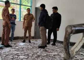 Wawalkot Parepare Hermanto Sidak Renovasi Dua SDN, Tekankan Transparansi dan Kualitas Pengerjaan