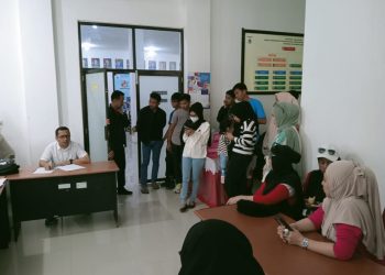 Optimalkan Pelayanan di Hari Pertama Kerja 2026, Kepala Dinas Kominfo Sulbar Pantau Kehadiran ASN