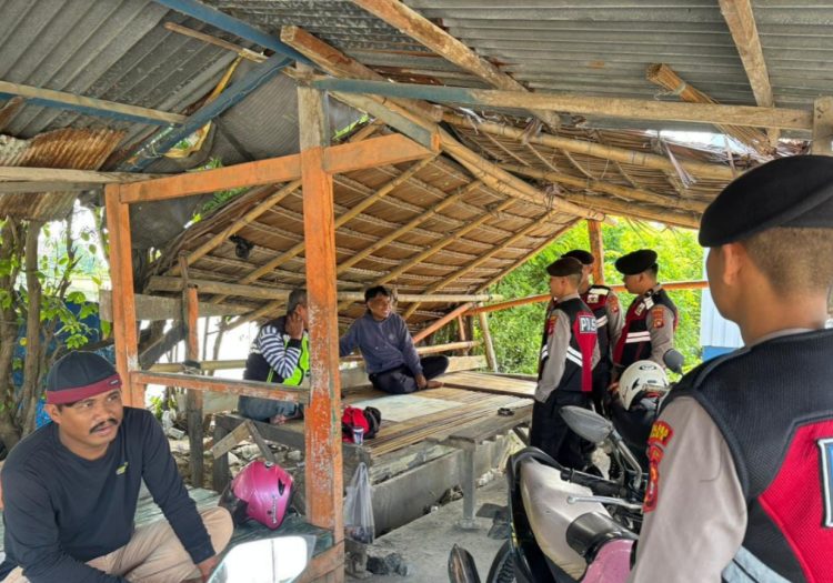 Sat Samapta Polres Majene Gelar Patroli Kamtibmas Ke Pangkalan Ojek, Dekatkan Diri dengan Warga