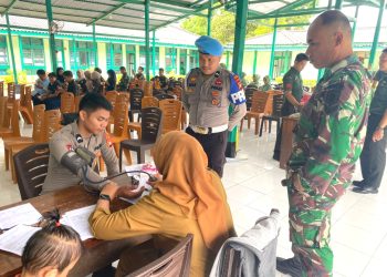 Pererat Sinergitas TNI–Polri, Personel Polres Majene Ikuti Donor Darah HUT ke-80 Persit Kartika Chandra Kirana