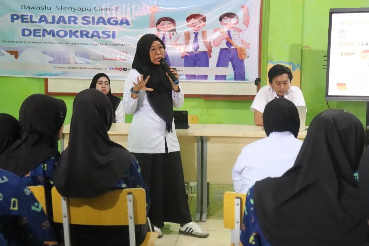 Bawaslu Parepare Ajak Pelajar SMKN 3 Jadi Pengawas Partisipatif melalui Program “Pelajar Siaga Demokrasi”