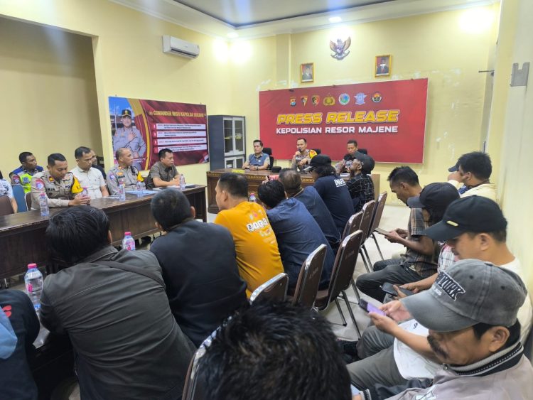 Coffee Morning Bersama Insan Pers, Wakapolres Majene Ajak Media Perkuat Kolaborasi Informasi Publik