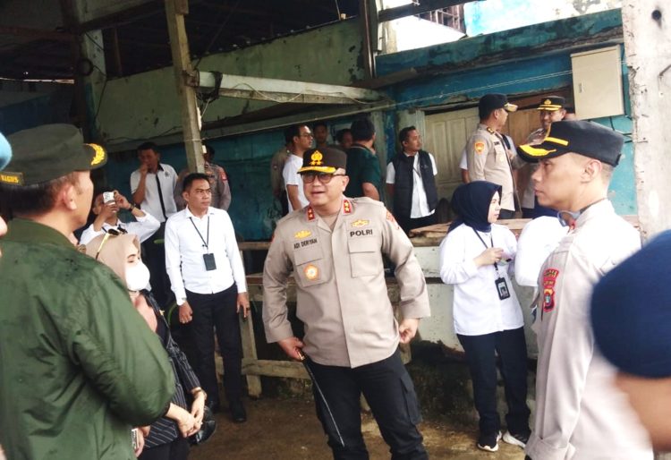 Kapolres Majene Hadiri Kunker Gubernur Sulbar di Desa Sendana, Tinjau Operasional Pabrik Es Palipi