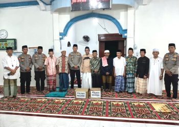 Safari Ramadhan Polres Majene di Masjid Fastabiqul Khairat, Kabag SDM Polres Majene Ajak Warga Awasi Anak Serta Jaga Kamtibmas