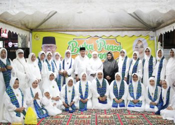 BKMT Parepare Buka Puasa di Kediaman Taufan Pawe, Ratusan Warga Dapat Bantuan