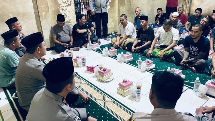 Kapolres Parepare Beri Motivasi Tahanan, ‘Jadikan Penjara Jadi Pelajaran Berharga’!