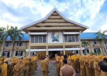 Pimpin Apel Perdana Pasca Libur Lebaran, Bupati dan Wabup Majene Tekankan Kedisiplinan ASN