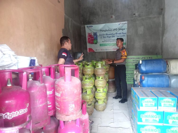Ancaman LPG Langka Mengintai, Polisi Turun Langsung Awasi Pangkalan di Pangali-Ali