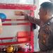 Permudah Akses Layanan Pengaduan, Bhabinkamtibmas Polres Parepare Tebar Stiker Call Center 110