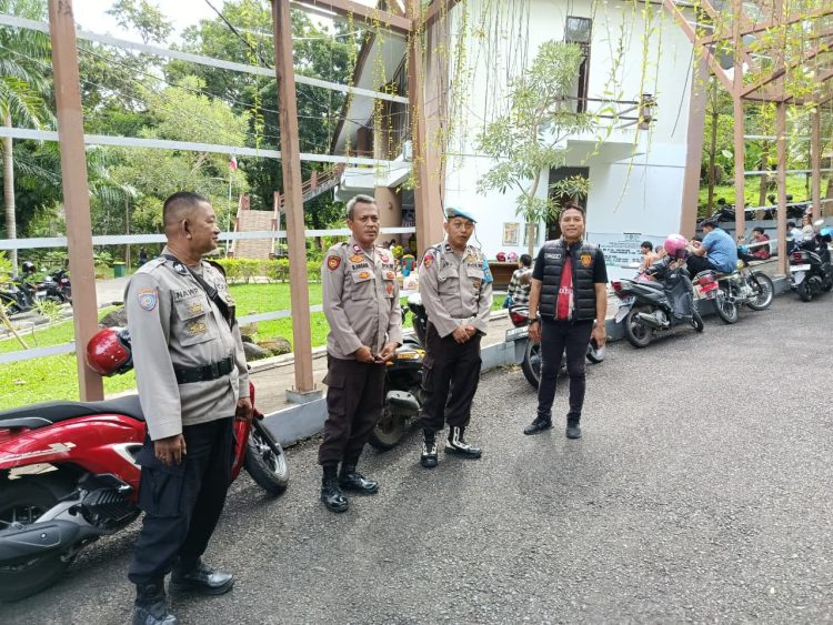 Polres Parepare Amankan Ibadah Minggu Paskah, Jamin Umat Beribadah dengan Khidmat