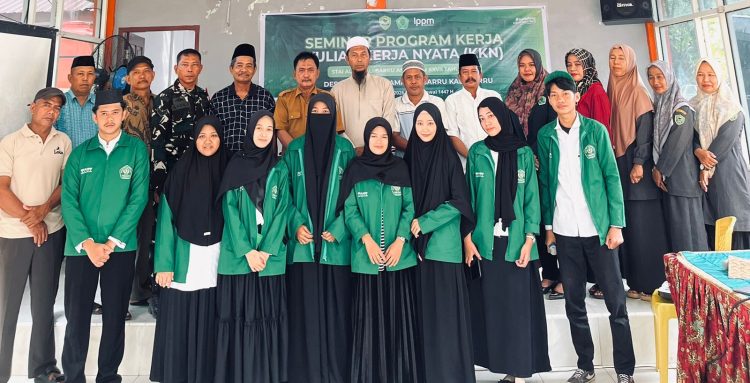 Rombongan KKN STAI Al- Gazali Barru Disambut Hangat Pemerintah Desa Tompo