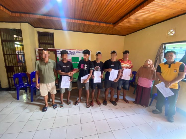 Nyaris Meledak! Perselisihan Warga di Saluputti Berakhir Damai Berkat Aksi Cepat Bhabinkamtibmas