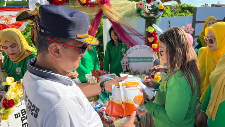 Lapas Parepare Ikuti Jalan Santai dan Bazar Pasar Murah di Palopo dalam Rangka HBP ke-62