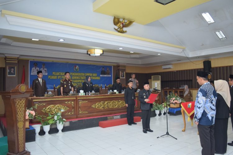 Rotasi Besar di Majene, Bupati Tekankan Anti-Gratifikasi dan Kinerja Nyata