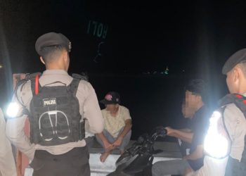 Patroli Malam Samapta Polres Majene Sasar Pantai Barane dan Ruas Jalan, Ajak Pemuda Jaga Kamtibmas
