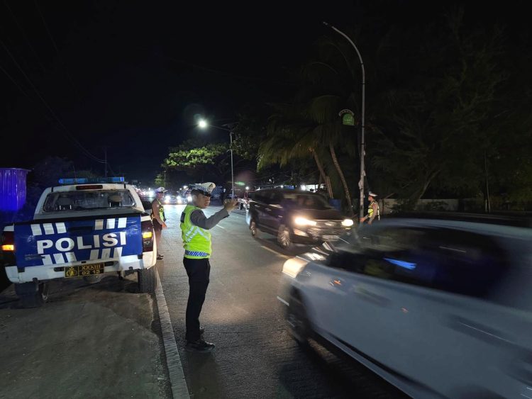 Patroli Blue Light Satlantas Polres Majene Sasar Balap Liar hingga Dini Hari