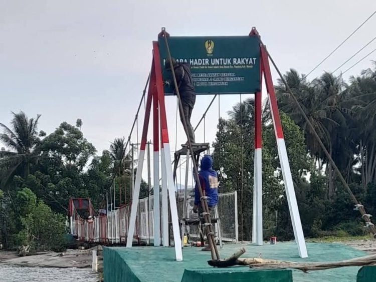 Negara Hadir Untuk Rakyat”: Jembatan Garuda di Wilayah Kodim 1401/Majene Hampir Rampung