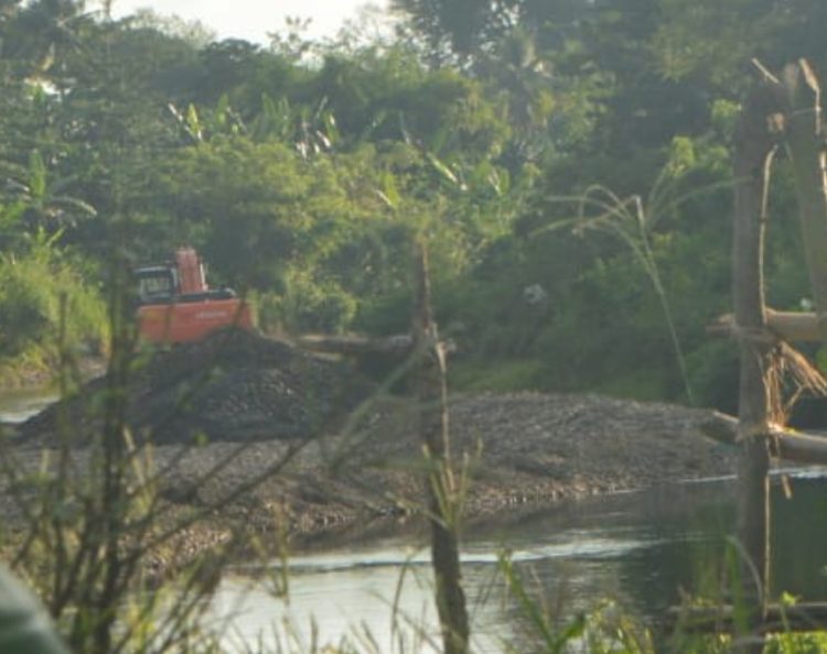Trauma Banjir Belum Hilang, Tambang Pasir di Barru Nekat Beroperasi Lagi!