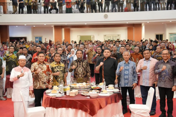 Gubernur Sulsel: “Saya Terkesan, Semangat Juang Alumni Unhas Luar Biasa”
