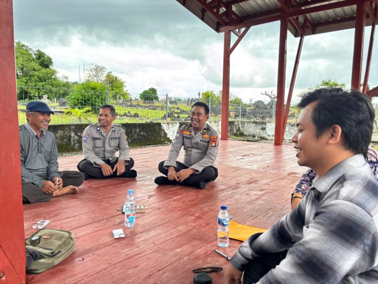 Silaturahmi di Makam Raja Mandar, Sat Binmas Ajak Seniman Jaga Keamanan