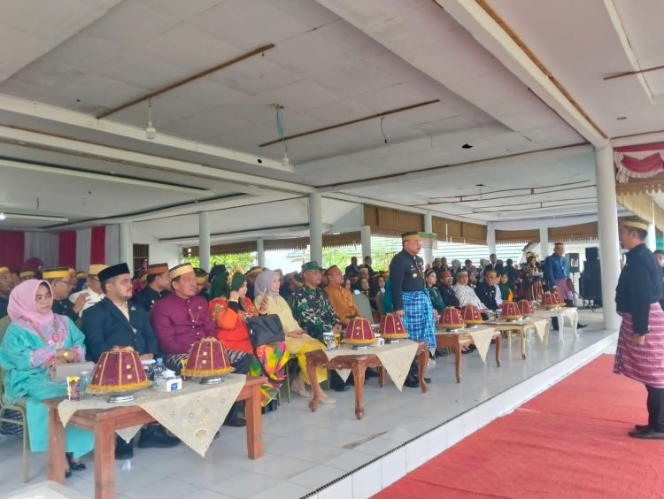 Peringatan Hardiknas 2026 di Majene, Bupati Launching “Gerakan Kembali ke Sekolah”