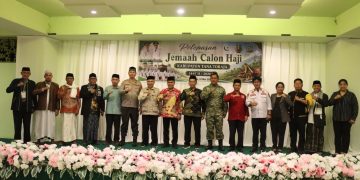 Kapolres Tana Toraja Hadiri Pelepasan Kloter Jamaah Haji Asal Tana Toraja ke Embarkasi Makassar