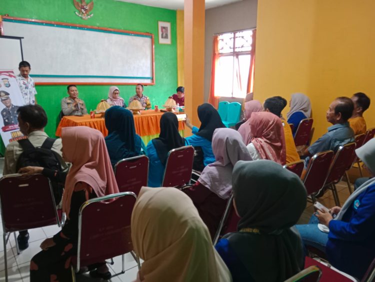 Jumat Curhat Polsek KPN, Sosialisasikan Layanan Call Center 110