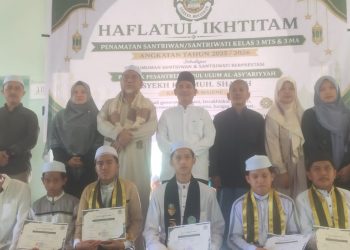 Pondok Pesantren Darul Ulum Al-Asy’ariyyah Lepas Santri Angkatan 2025/2026