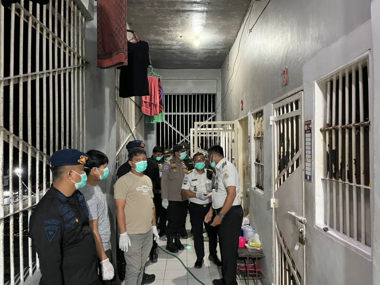 Lapas Parepare Laksanakan Sidak Gabungan Bersama Aparat Penegak Hukum