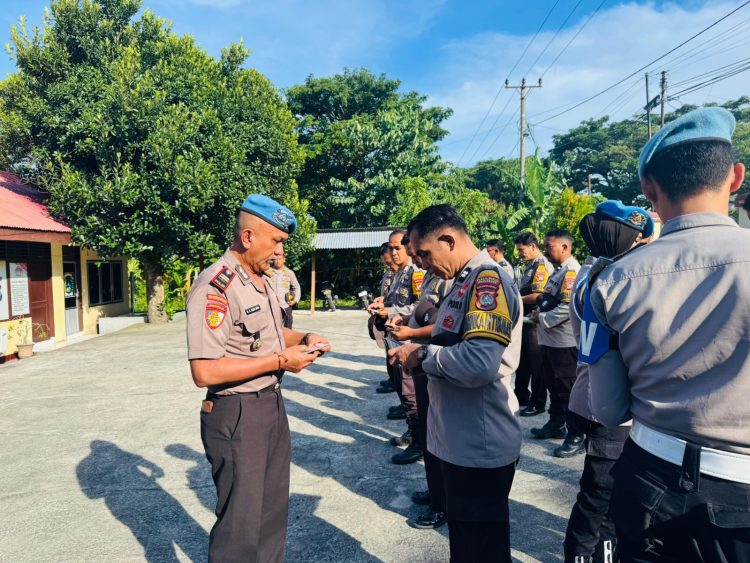 Propam Polres Majene Gelar Gaktiblin di Polsek Banggae, Tekankan Profesionalitas dan Pelayanan Maksimal