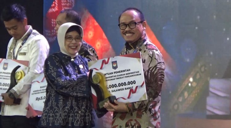 Sulbar Raih Juara I Se-Sulawesi dalam Upaya Penurunan Pengangguran, Suhardi Duka: Ini Anugerah untuk Rakyat