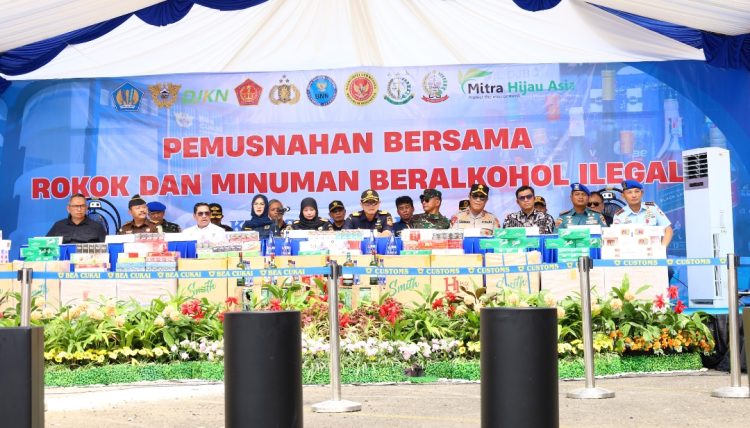 Bea Cukai Sulbagsel Bongkar Peredaran Rokok Ilegal Rp65 Miliar, Kapolda Sulsel Beri Dukungan Penuh