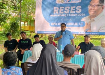 Asy’ari Abdullah Beri Bantuan Tunai untuk Pembangunan Masjid di Lappa Anging