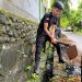 Cegah Genangan, Batalyon B Pelopor Normalisasi Drainase di Jalan Chalik Parepare