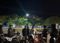 Patroli Malam Polres Majene Hadirkan Rasa Aman, Personel Samapta Sapa Warga di Taman Kota dan Pantai Barane