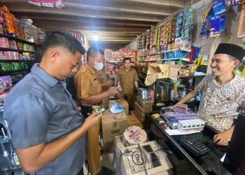Cegah Peredaran Rokok Ilegal, Polres Majene dan Dinas terkait Lakukan Pengawasan di Toko dan Kios